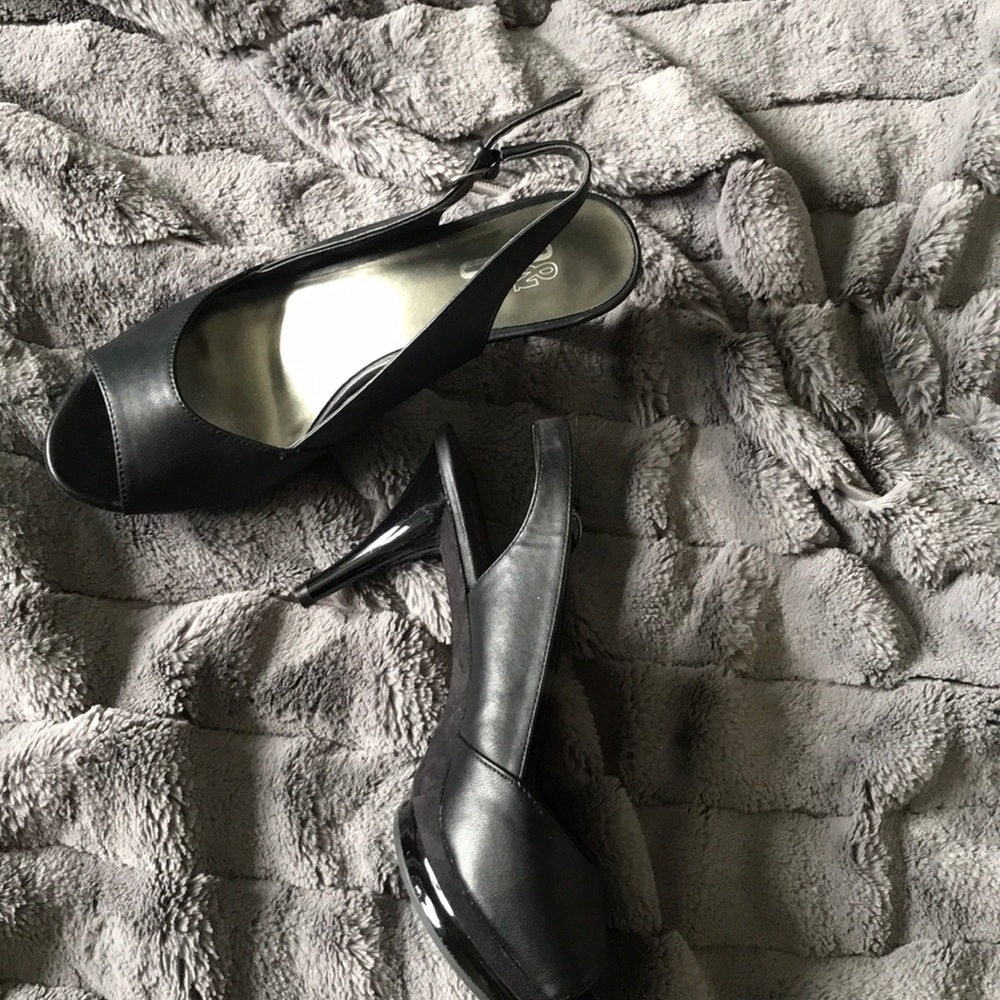High heel shoes